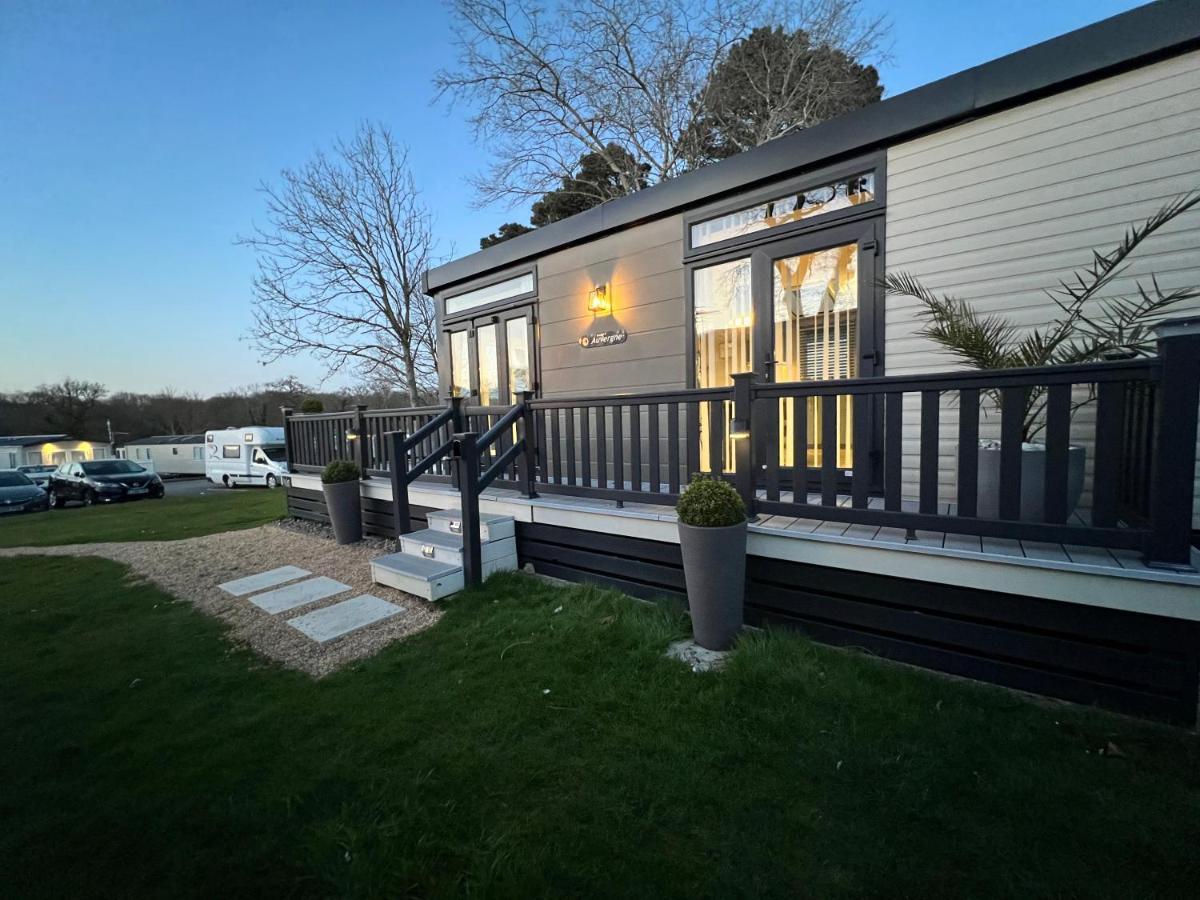 Forest Lodge Sway Esterno foto